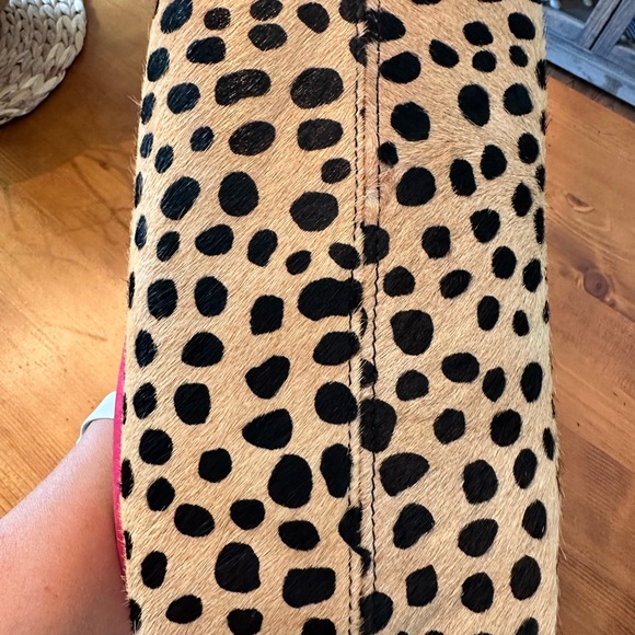 Parker Thatch Leopard Print Women's Bag with pink Strap - Picture 5 of 8